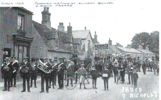 Fordham Mission Band playing at the Methodist Chapel Parade 1908.